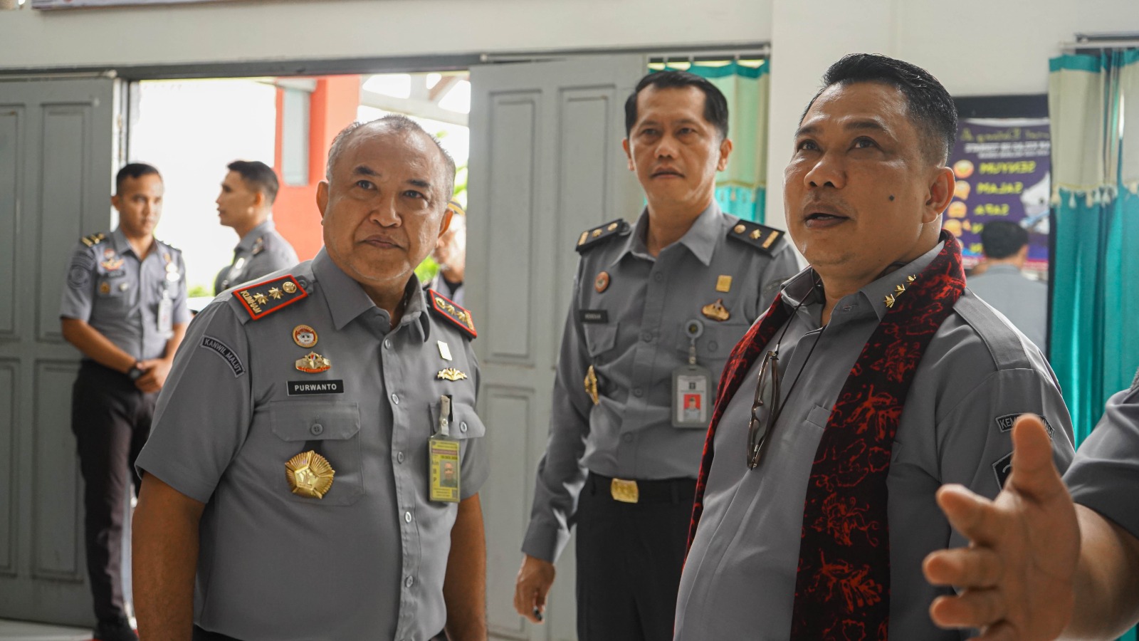 Sambangi 3 UPT Pemasyarakatan di Ternate, Staf Ahli Menteri Berikan Semangat dan Dukungan Terhadap Para WBP